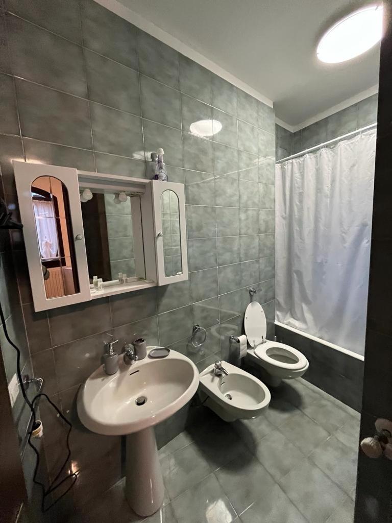 Villa Ambra B&B Siviglia Vermezzo ภายนอก รูปภาพ