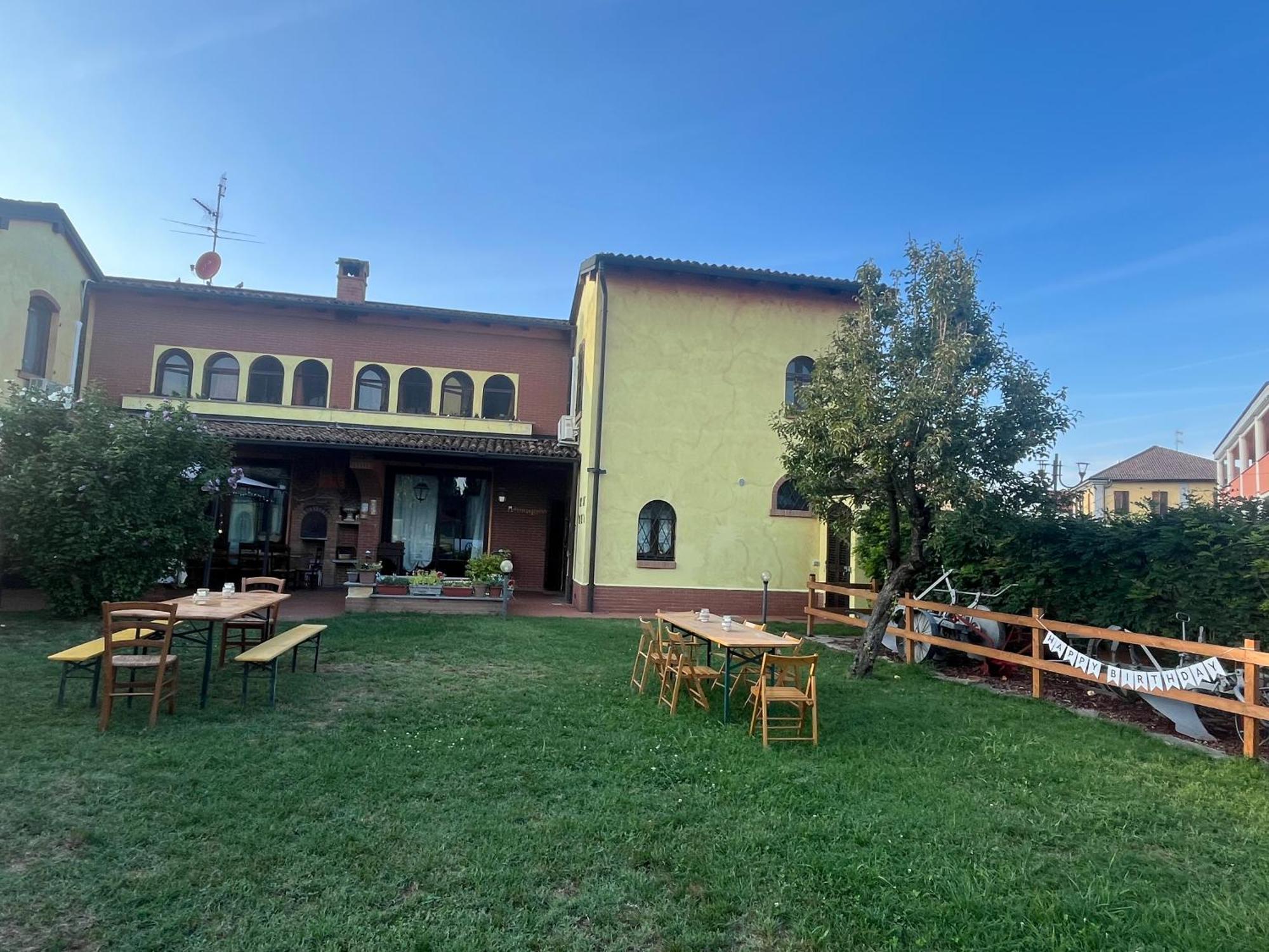 Villa Ambra B&B Siviglia Vermezzo ภายนอก รูปภาพ